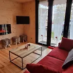Apartament T2 Renove- Praloup 1600-parking Prive, Proche Station