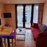 Apartament T2 Renove- Praloup 1600-parking Prive, Proche Station *