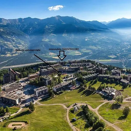 T2 Renove- Praloup 1600-parking Prive, Proche Station דירה *