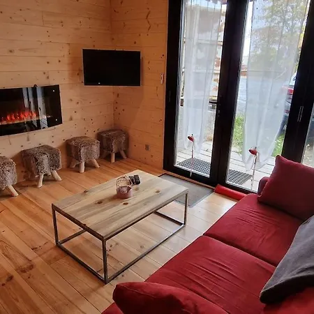 Apartment T2 Renove- Praloup 1600-parking Prive, Proche Station