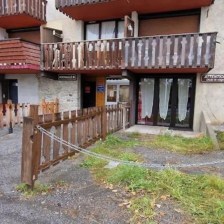T2 Renove- Praloup 1600-parking Prive, Proche Station Apartment *