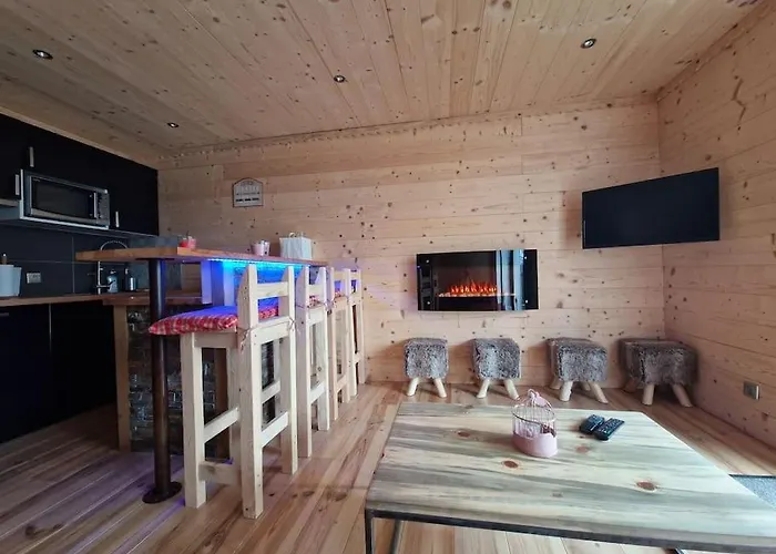 דירה T2 Renove- Praloup 1600-parking Prive, Proche Station