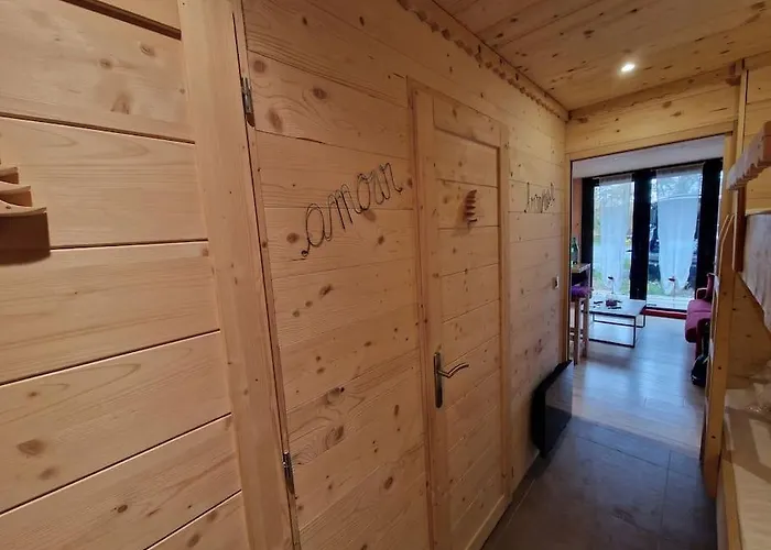 T2 Renove- Praloup 1600-parking Prive, Proche Station *