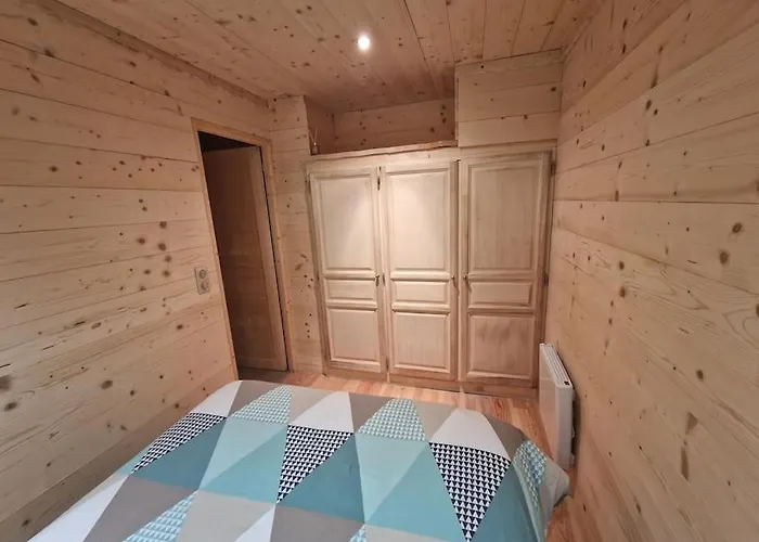 T2 Renove- Praloup 1600-parking Prive, Proche Station דירה